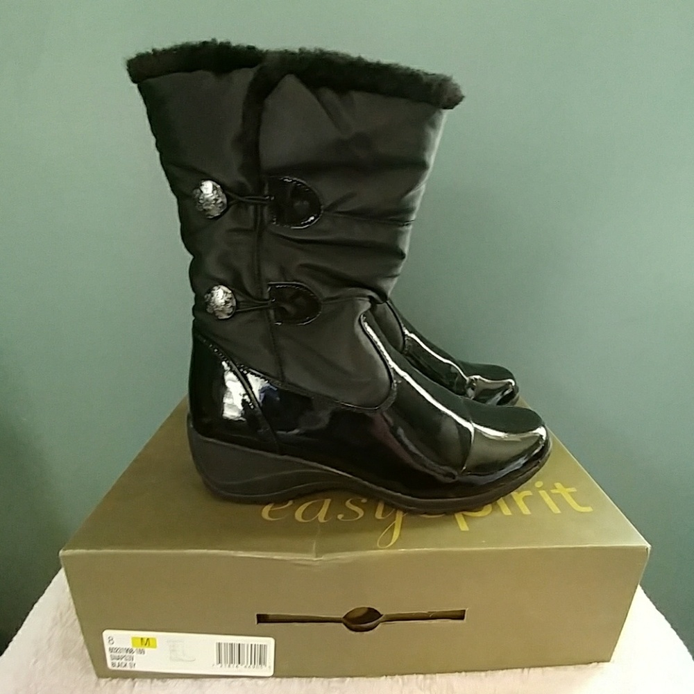 Winter boots in original box